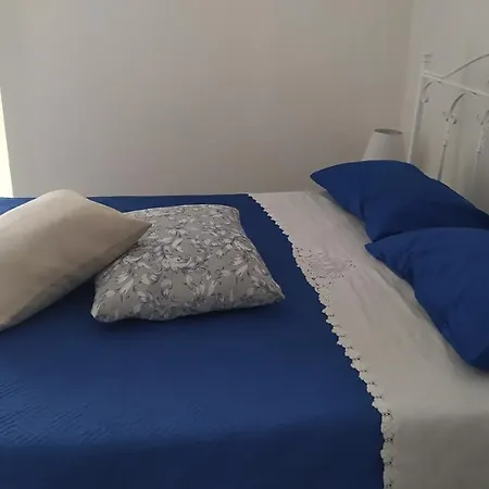 Apartment Incantevole Rosa Blu' *
